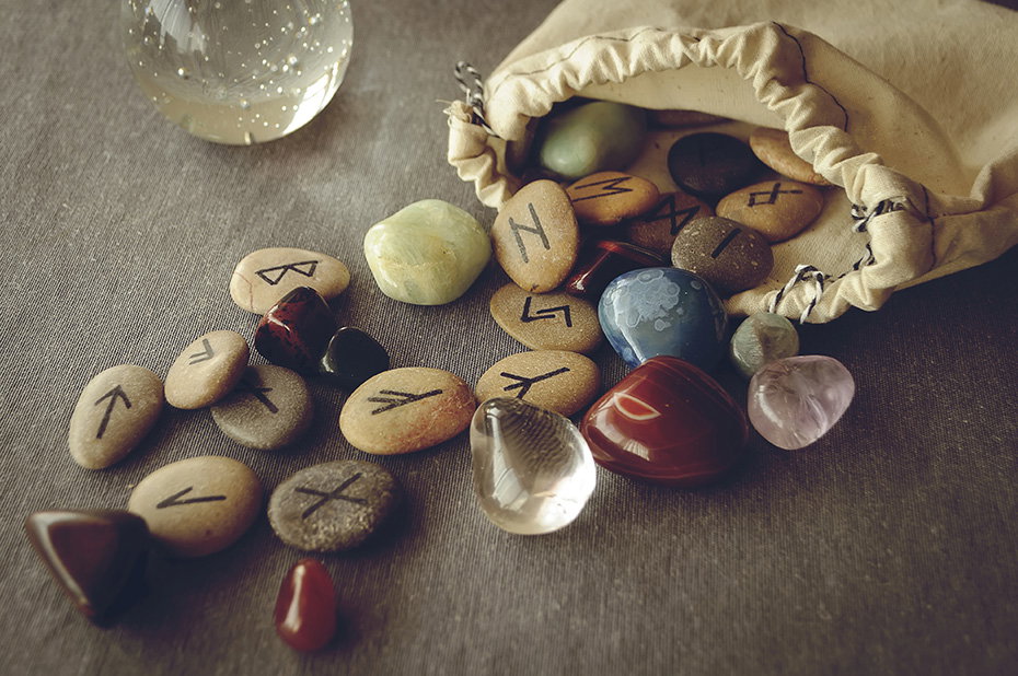 Interview With Runes Expert, Psychic Dr. Anne Reith