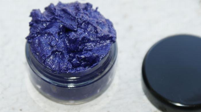 Here’s How to DIY Your Own Version of the Box of Crayons iShadow Palette
