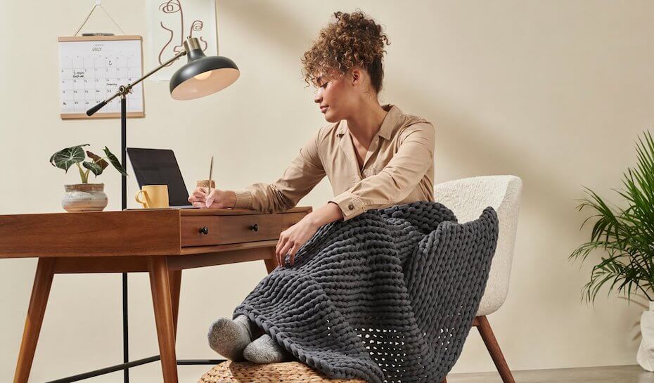 Review of Bearaby Travel Napper On-the-Go Weighted Blanket