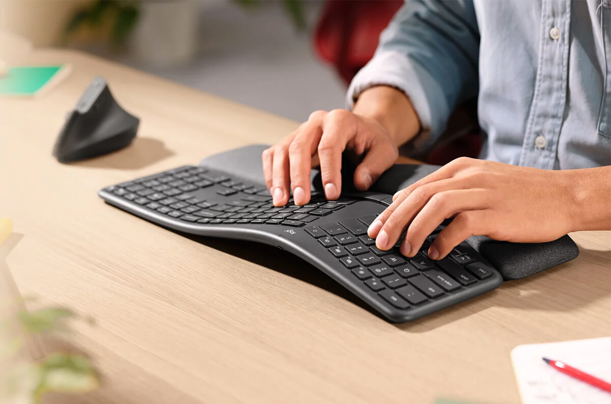 Taurus Logitech The Best Luxe and Cozy Gifts for Taurus Dads
