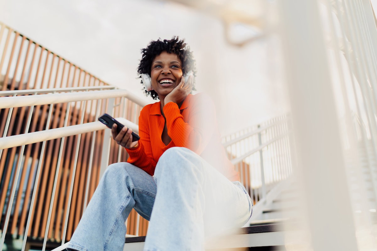 These 5 Zodiac Signs Are Known for Being the Most Talkative